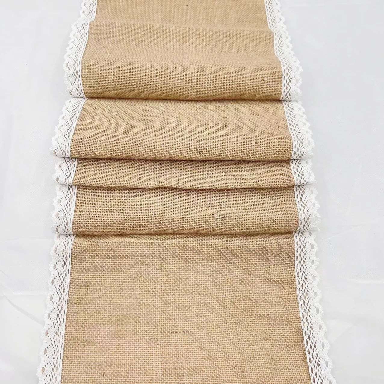 Natural jute table runner with lace decorated on two sides for wedding party banquet tablecloth