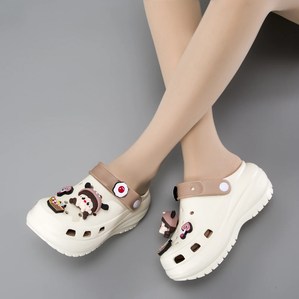 New Design Fashion Breathable Anti slip Kids Ladies Sandals Shoes Platform Thick Sole House Outdoor Casual slippers Women Clogs