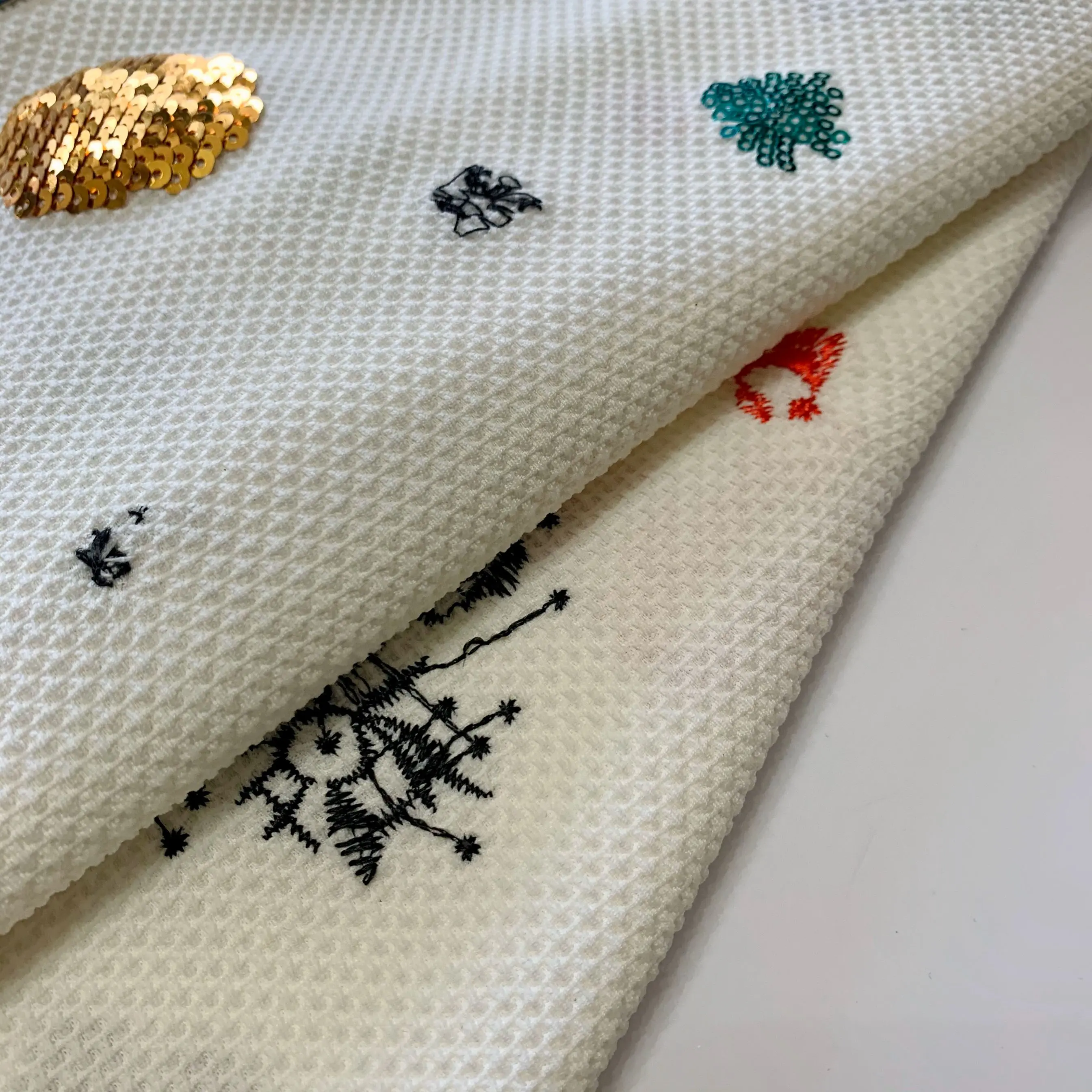 M891149 shaoxing wholesale 100% polyester chemical embroidered lace fabric embroidery fabric