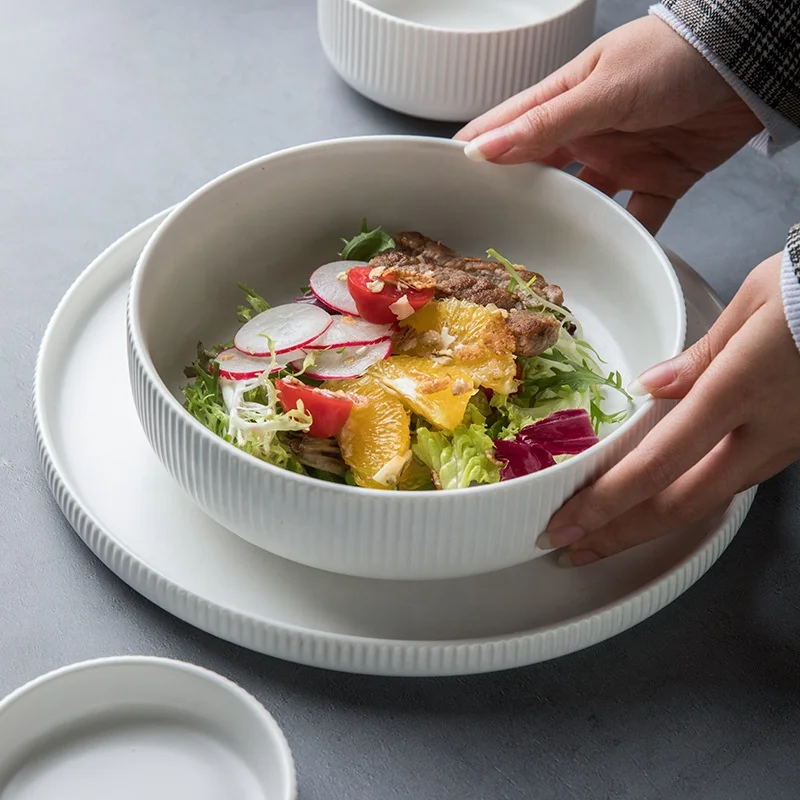 Western Style Nordic White Dinnerware Luxury Porcelain Dinner Set Vajilla De Ceramic  Nordic Ceramic Tableware
