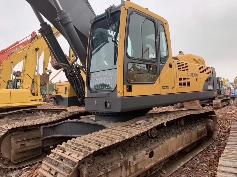 Used Volvo excavator EC460 large earthmoving work machinery ec460blc for sale