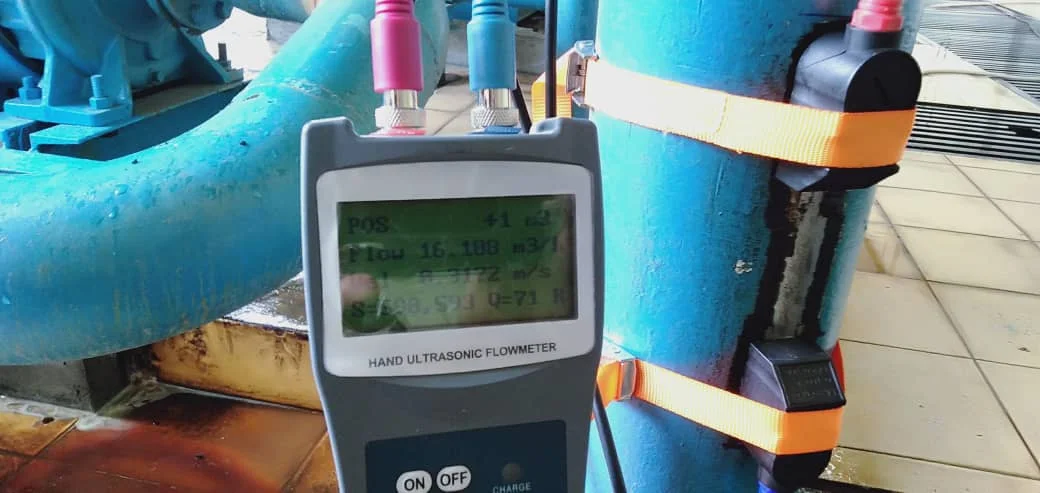 Portable handheld ultrasonic flow meter low price ultrasonic flowmeters