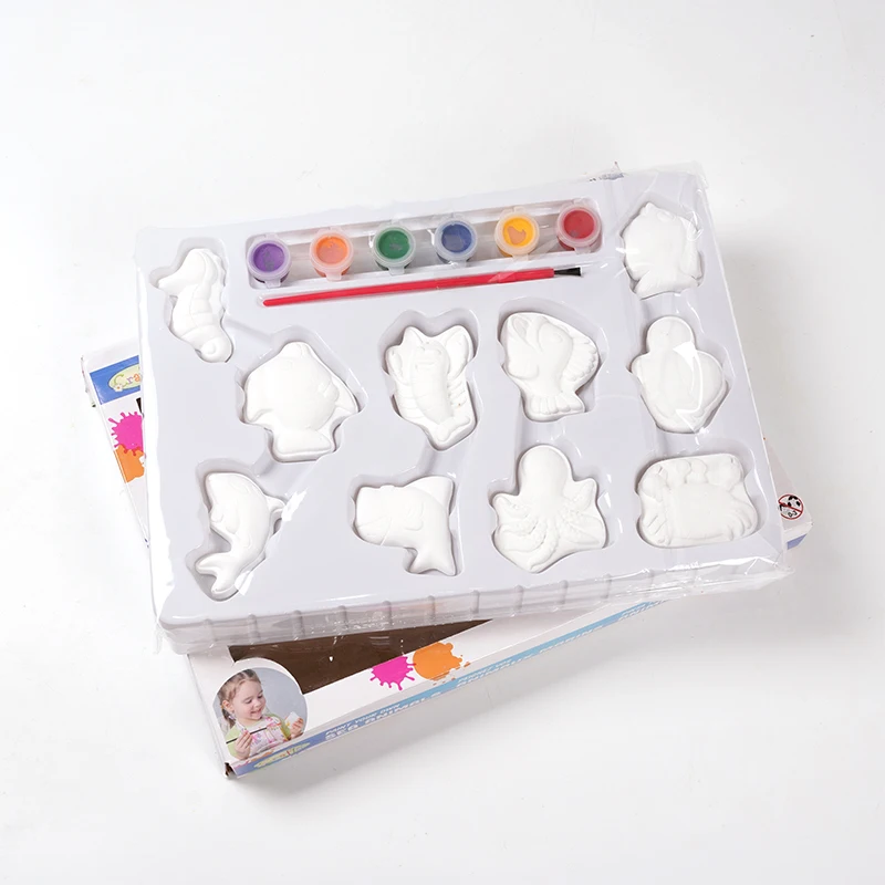 Wholesale interesting coloring material child educational diy drawing toy plaster blank art craft cartoon painting kit supplies