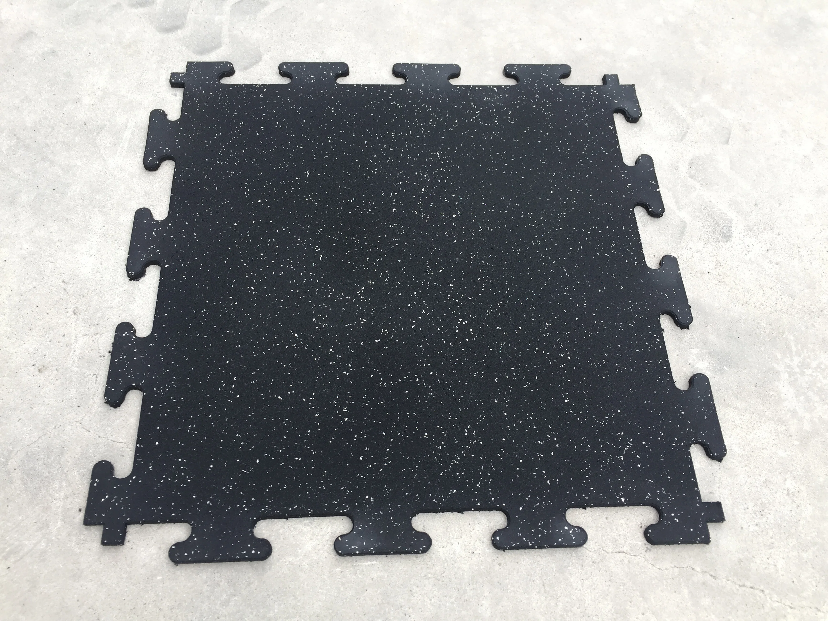 Противоскользящий напольный коврик покрытие для балкона черный Epdm тренажерный зал резиновая напольная плитка