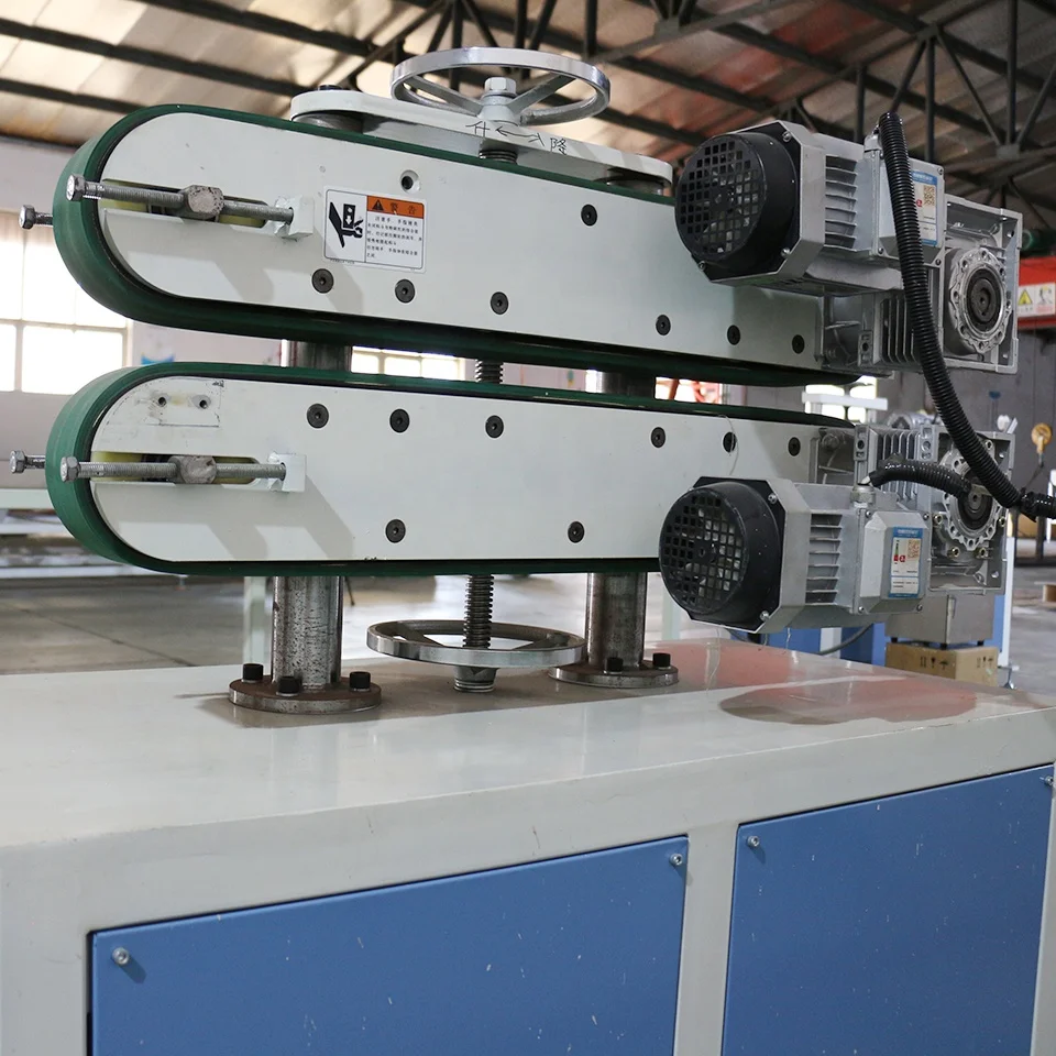 electric plastic injection machine and plastic extrud machine likewise hose machine make