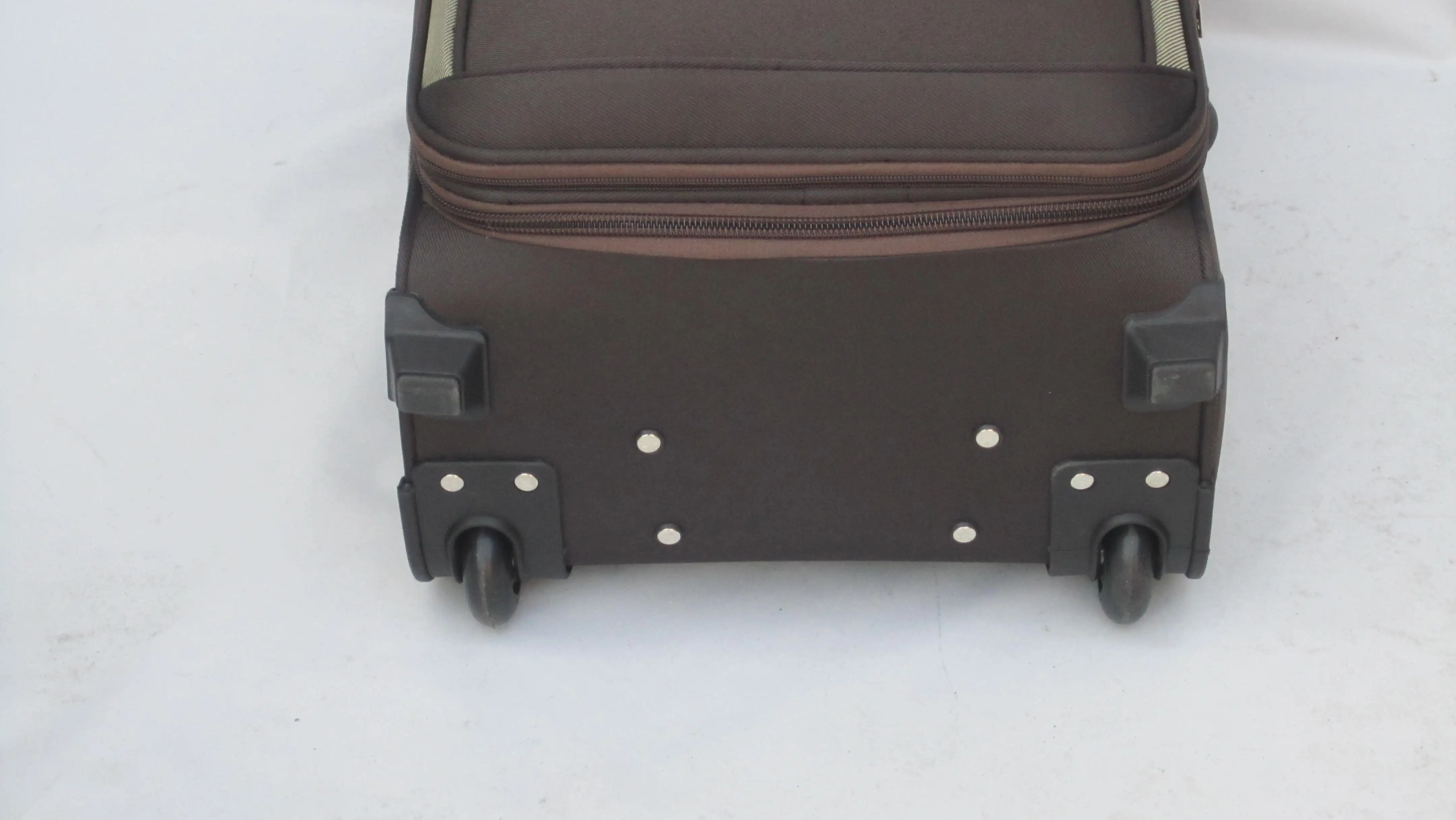 
Factory Direct Sale 4 Wheels Bag Trolley And Eva Luggage Set 
