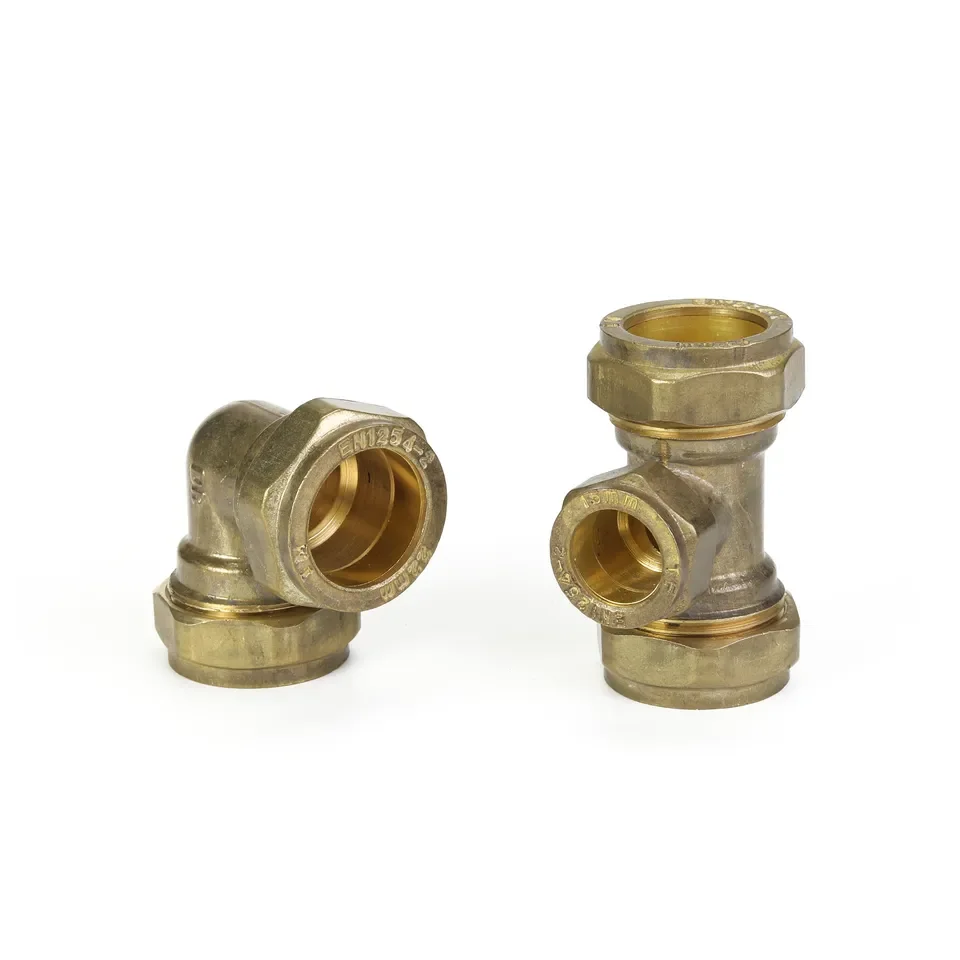 Wholesale brass pipe fittings 90 degree radiator female connectors