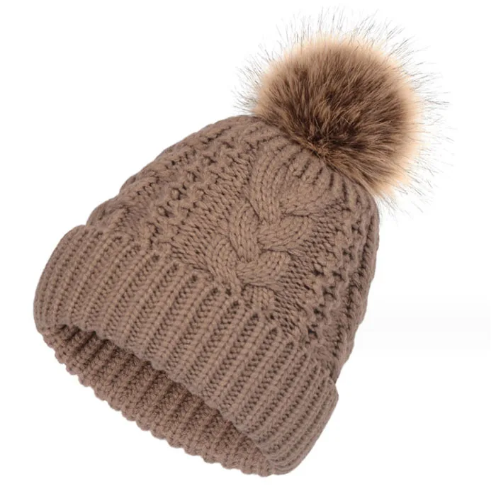 pom beanie 6.jpg