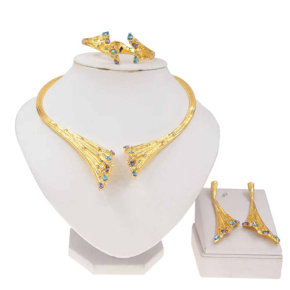 4 Piece Fashion Women Jewelry Sets Luxury African Dubai 18K Gold Plated Jewelry Accessories Factory Price Crystal Necklace Sets