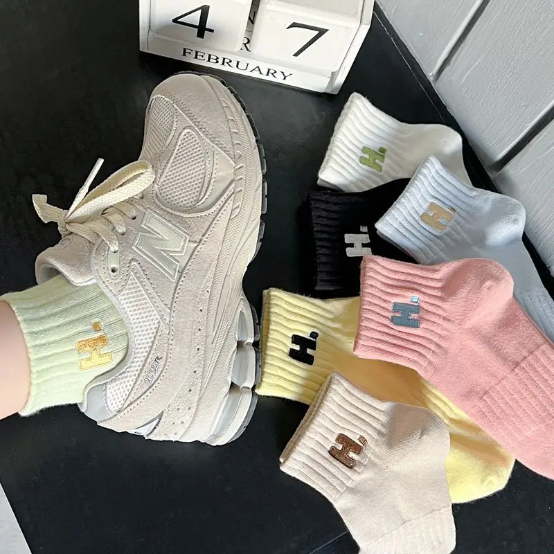 Wholesale Summer Embroidery Letter C H Socks  Low Cut Thin Breathable Cotton Cute Ankle Women Socks Sport Lovely Student Socks