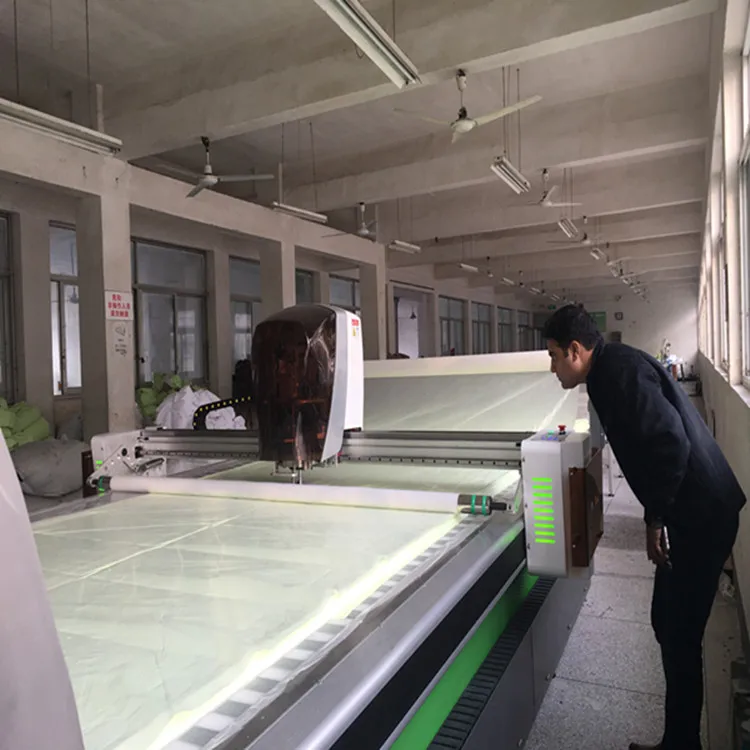 YINENGTECH Automatic intelligent soft cutting machine for various fabric