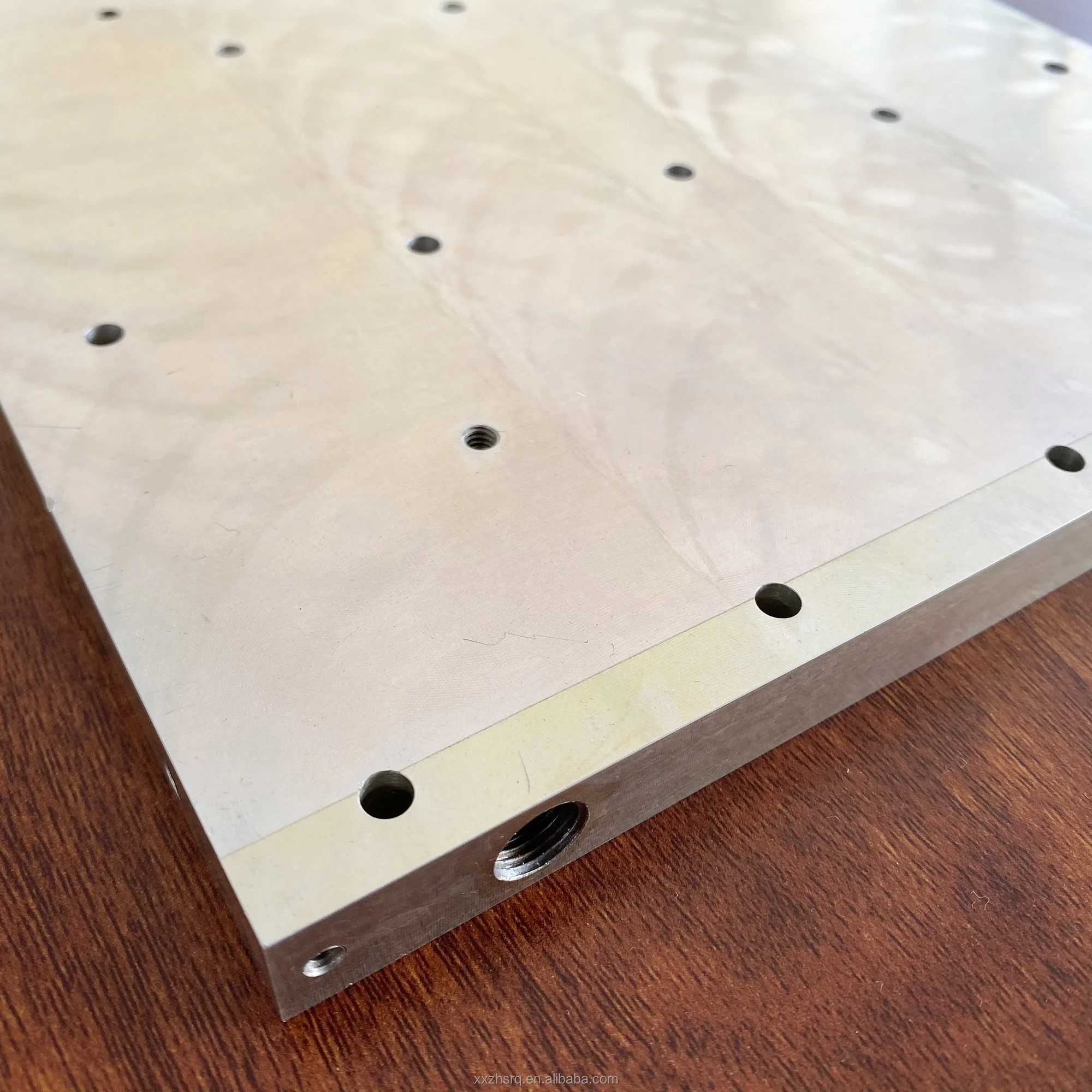 Electric Cooling Cold Plate Chiller Design