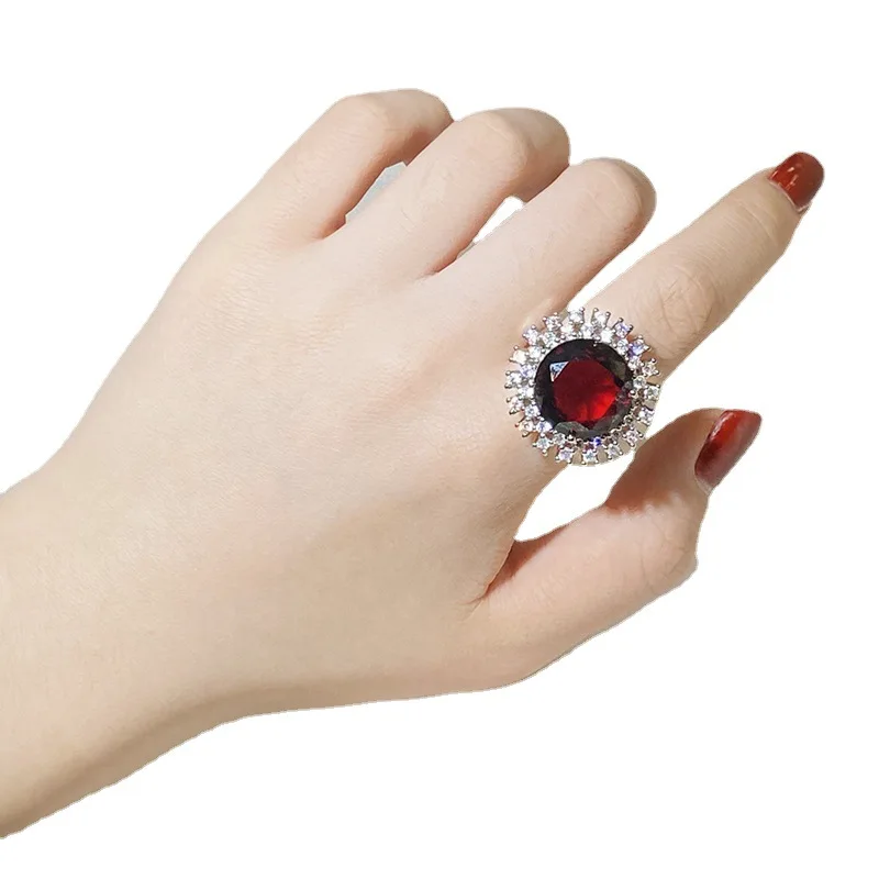 Dropshipping Factory wholesale ruby ring Europe and the United States sun ring temperament red crystal diamond ring R292
