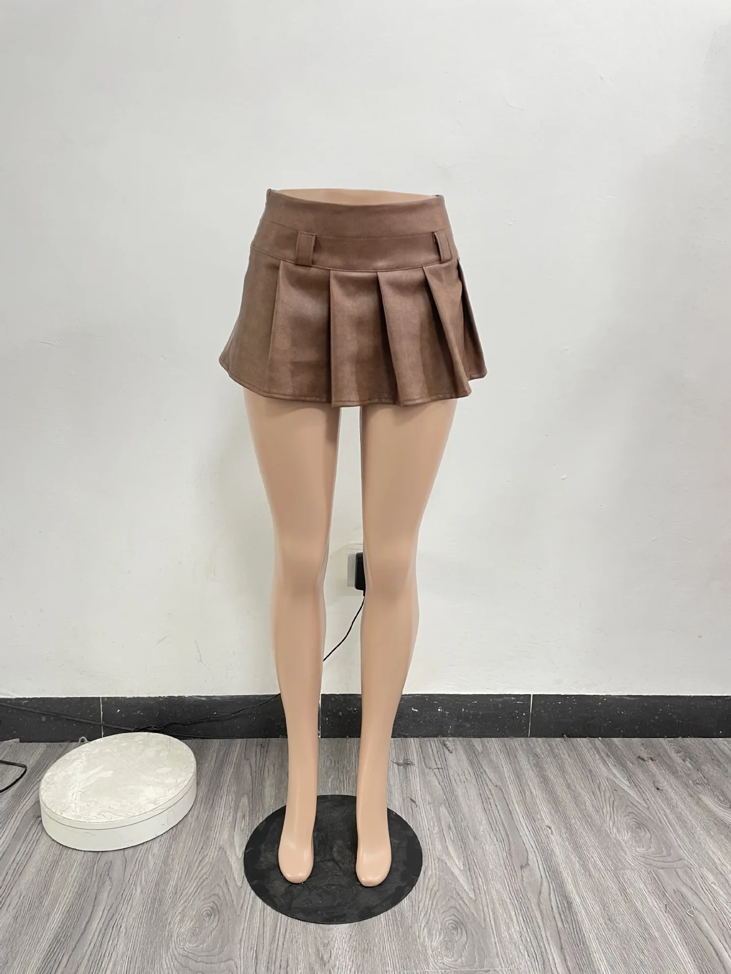 2024 New arrivals S-2XL fashion trendy boutique pu leather pleated mini womens skirts