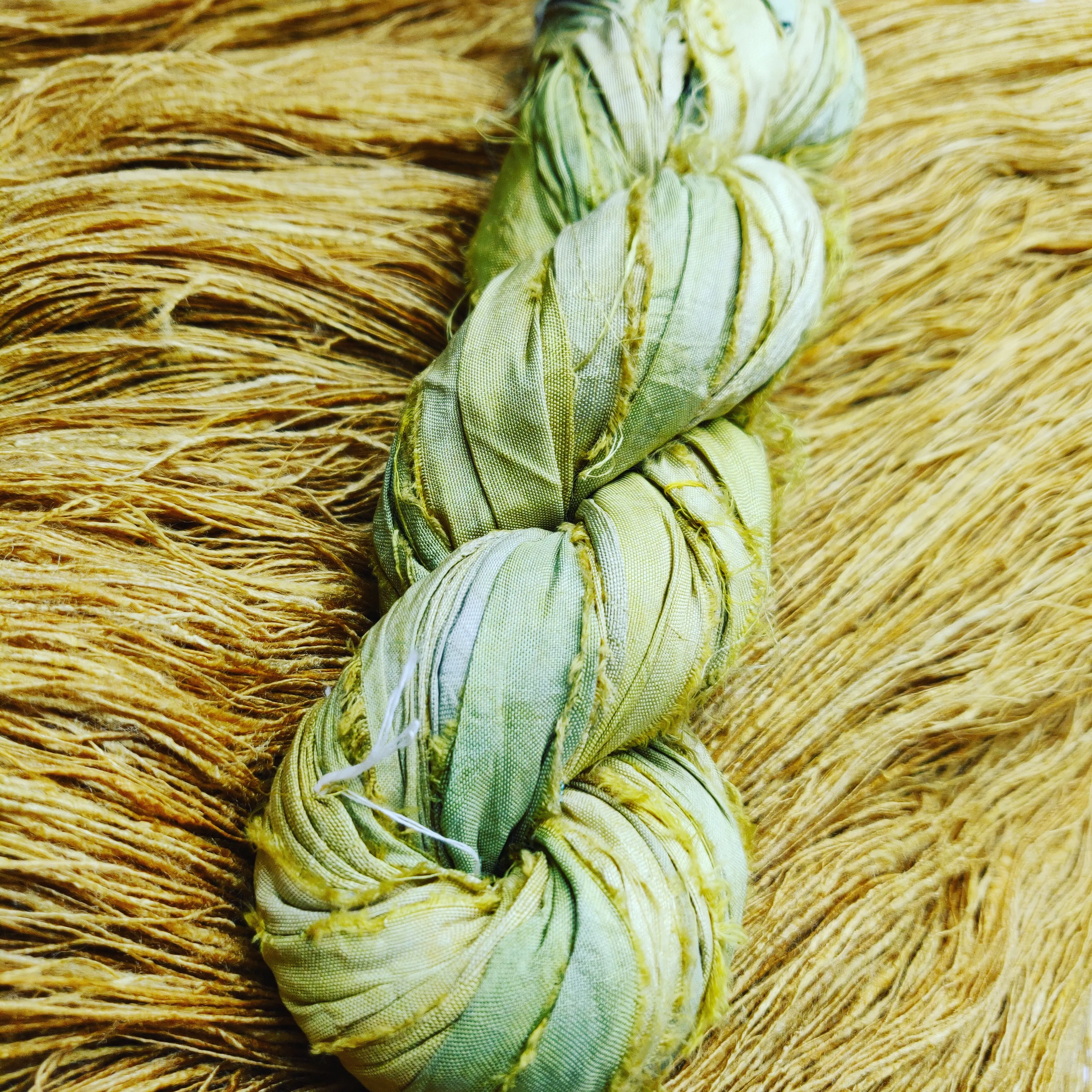 
Silk Ribbon yarn 