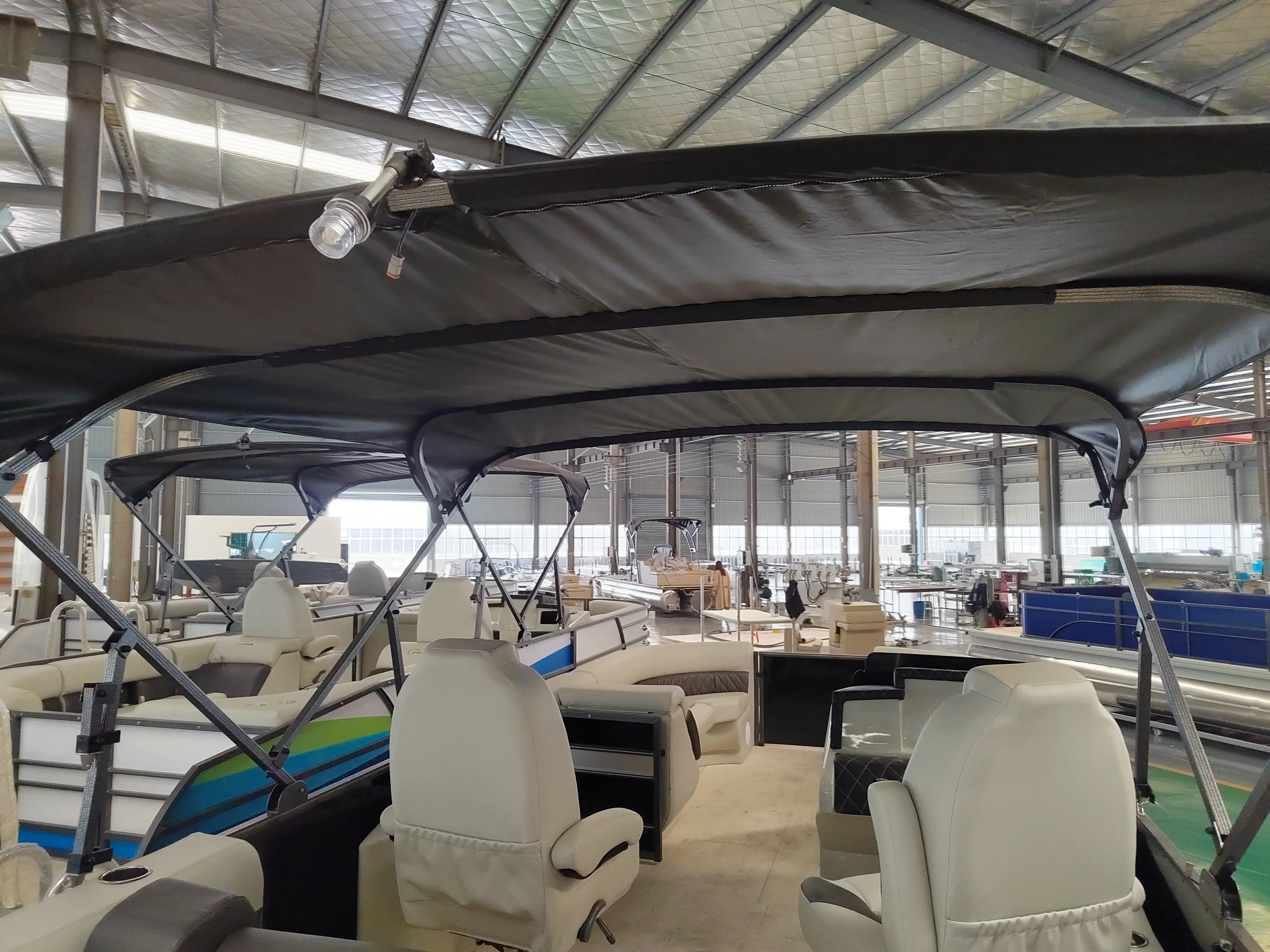 High standard 25ft 7.6m all Welded pontoon tube offshore Party Pontoon Boat with CE certification