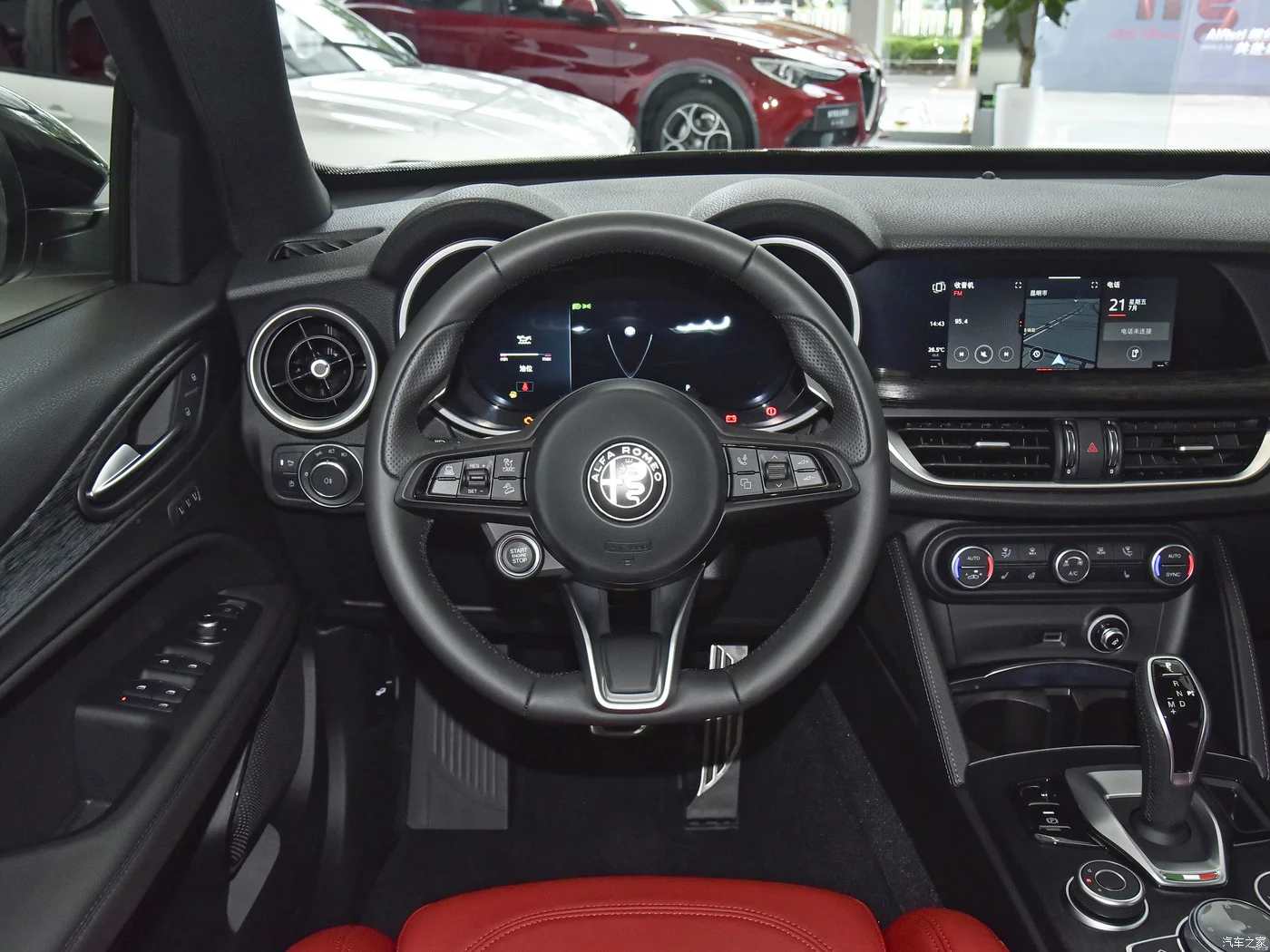 Stock Available 0KM used car 2024 Alfa Romeo Stelvio with High end SUVs shipped from China