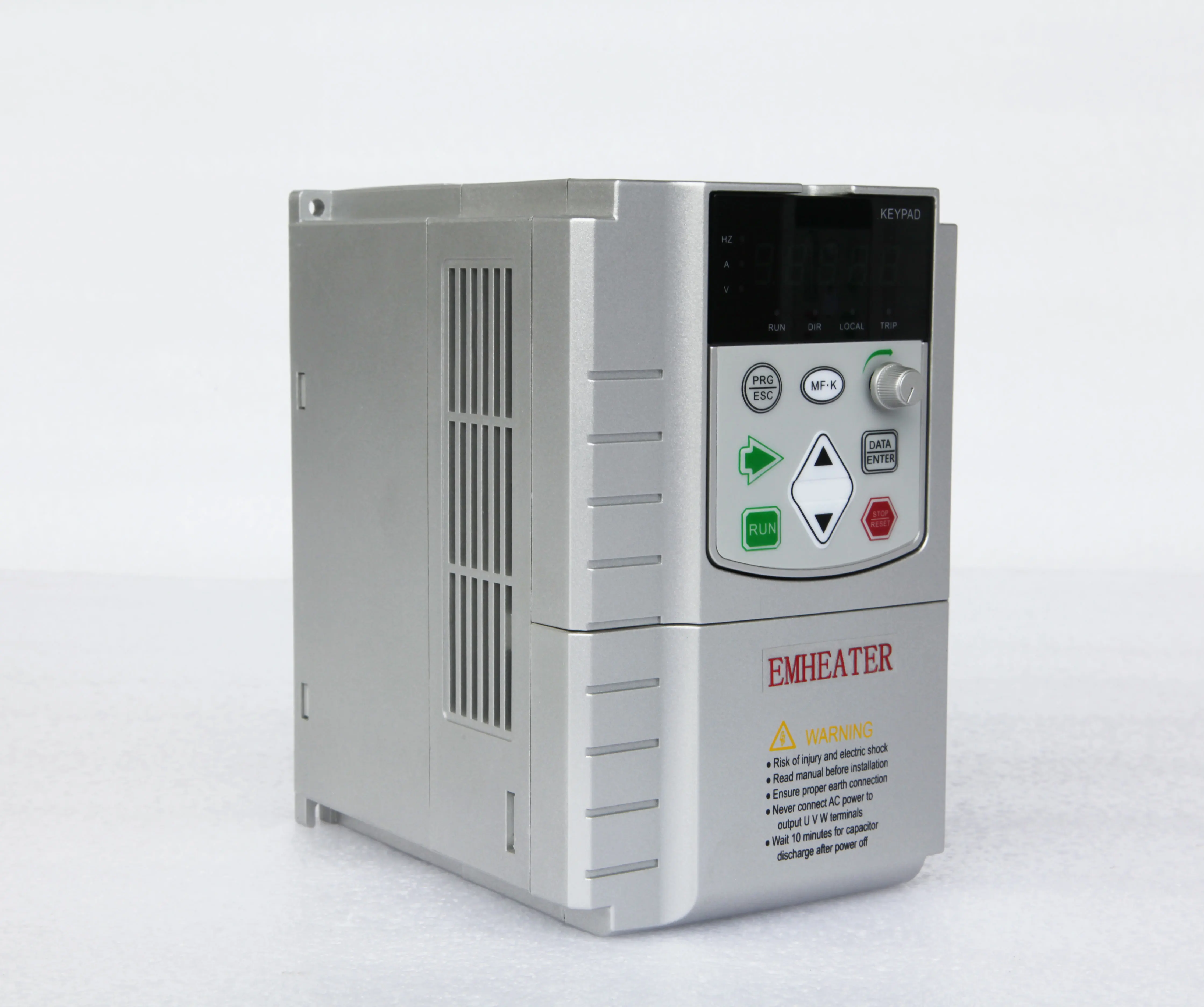 220V 2.2KW single phase solar pump inverter for AC submersible pump and solar irrigation