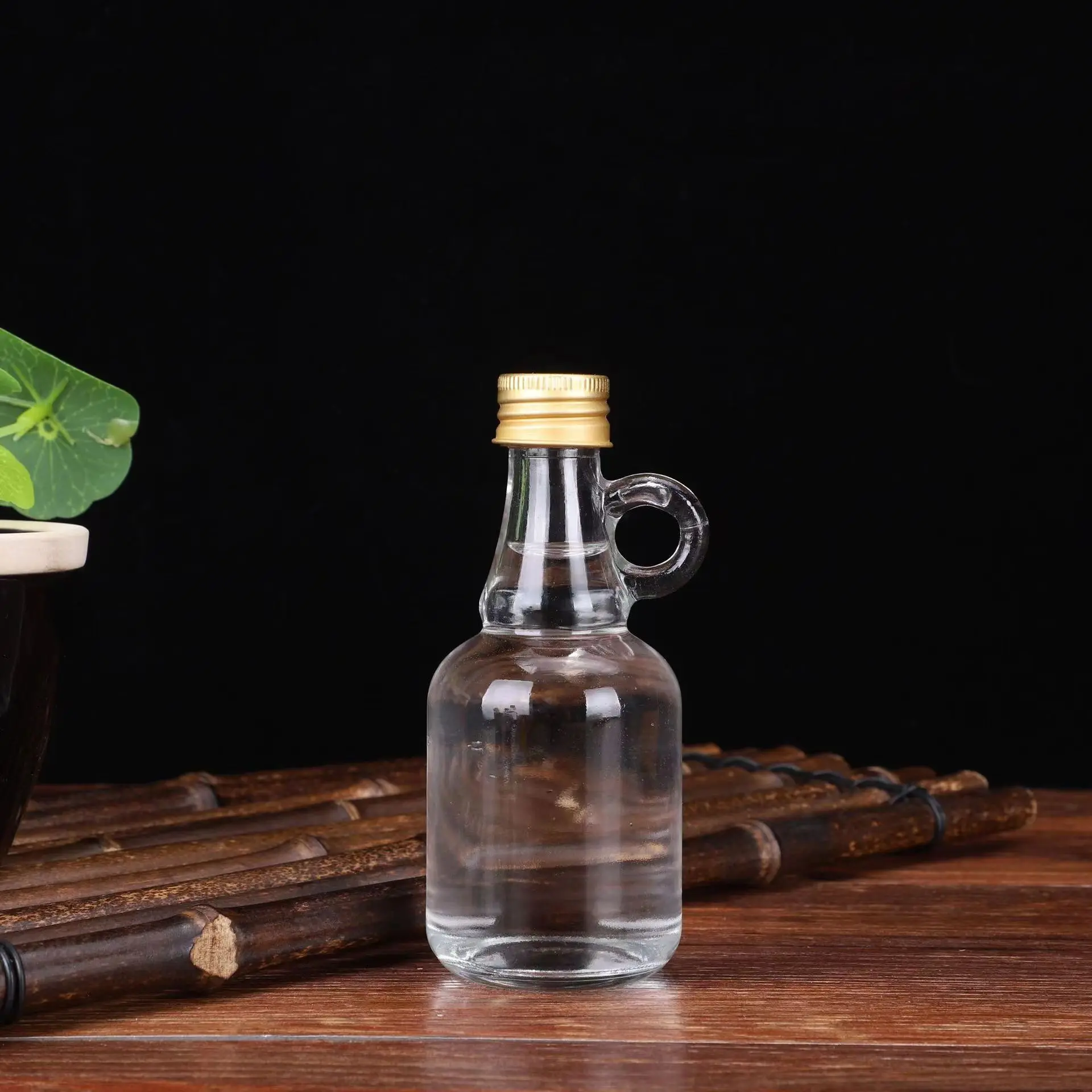 250ml 500ml Maple syrup glass bottle with screw cap