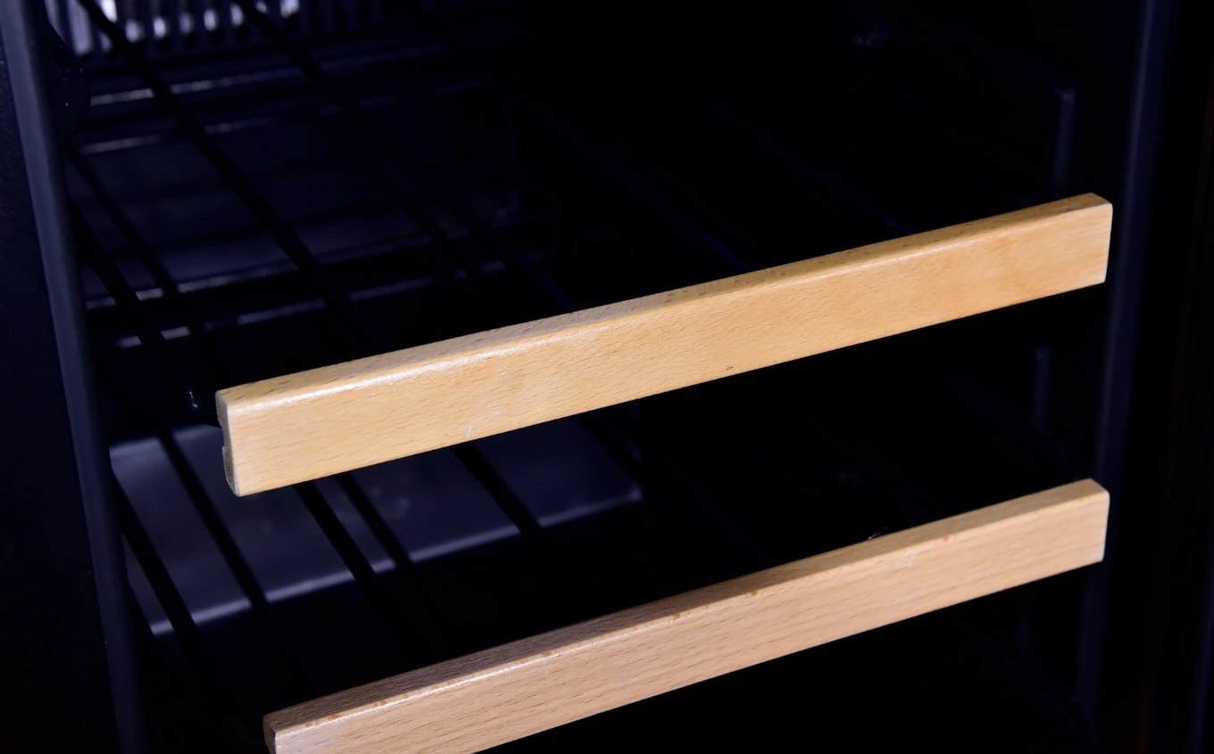 Electronic refrigerated bar wine cabinets COMPRESSOR mini metal electric glass door wooden red wine cellar