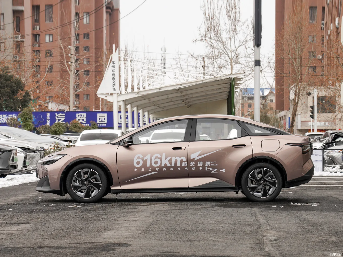 TOYOTA BZ3 2022 2024 Новый энергетический автомобиль длиной 0 км электромобили дальности 517 седан для взрослых в наличии