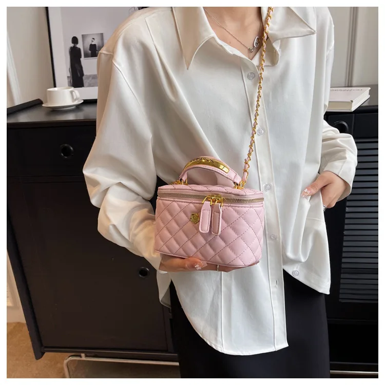 2024 New square Box Famous Brand 2024 Summer Long Gold Chains Crossbody Purses Luxury Designer Pu Leather Large And Small Shou