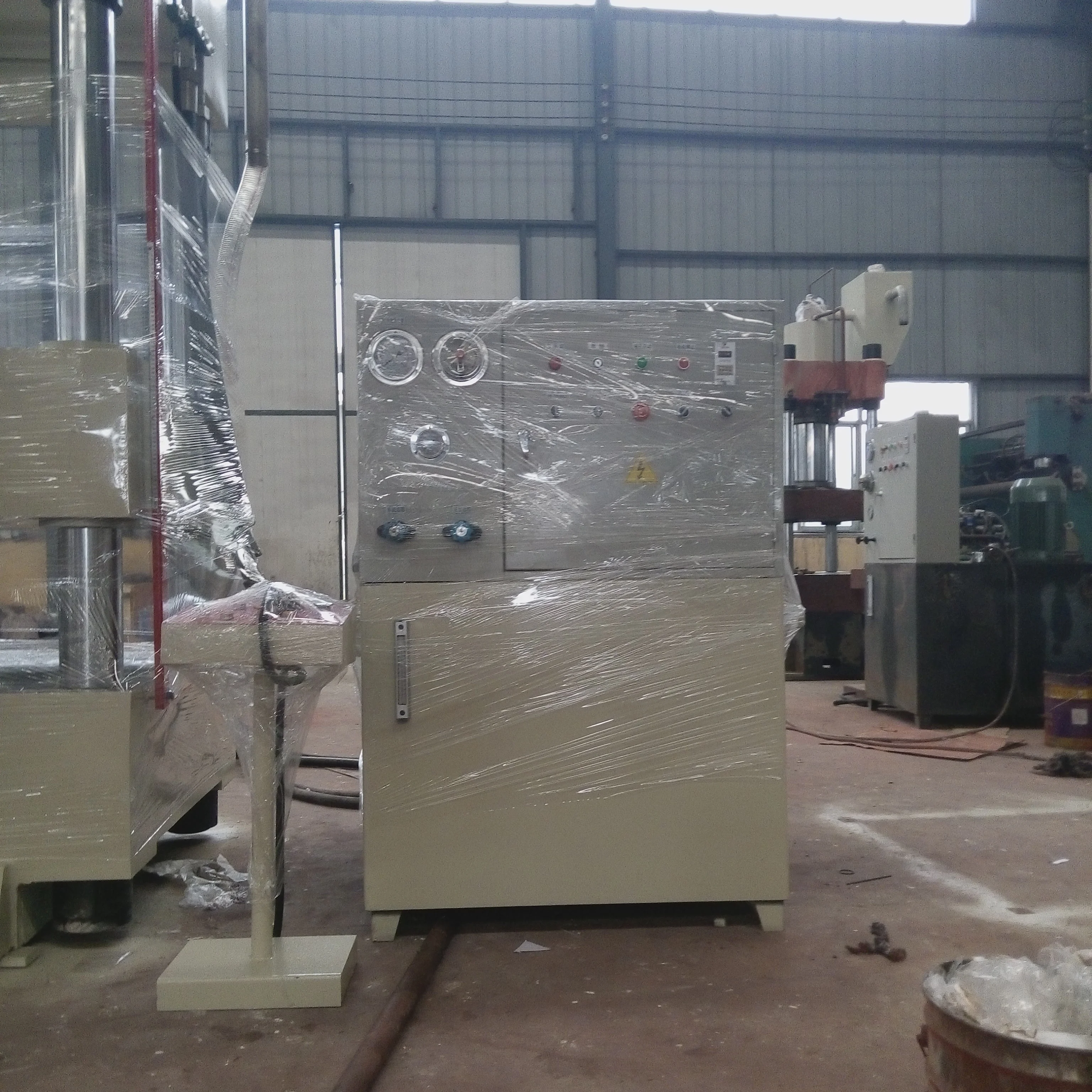 powerful hydraulic press brick machine with factory price