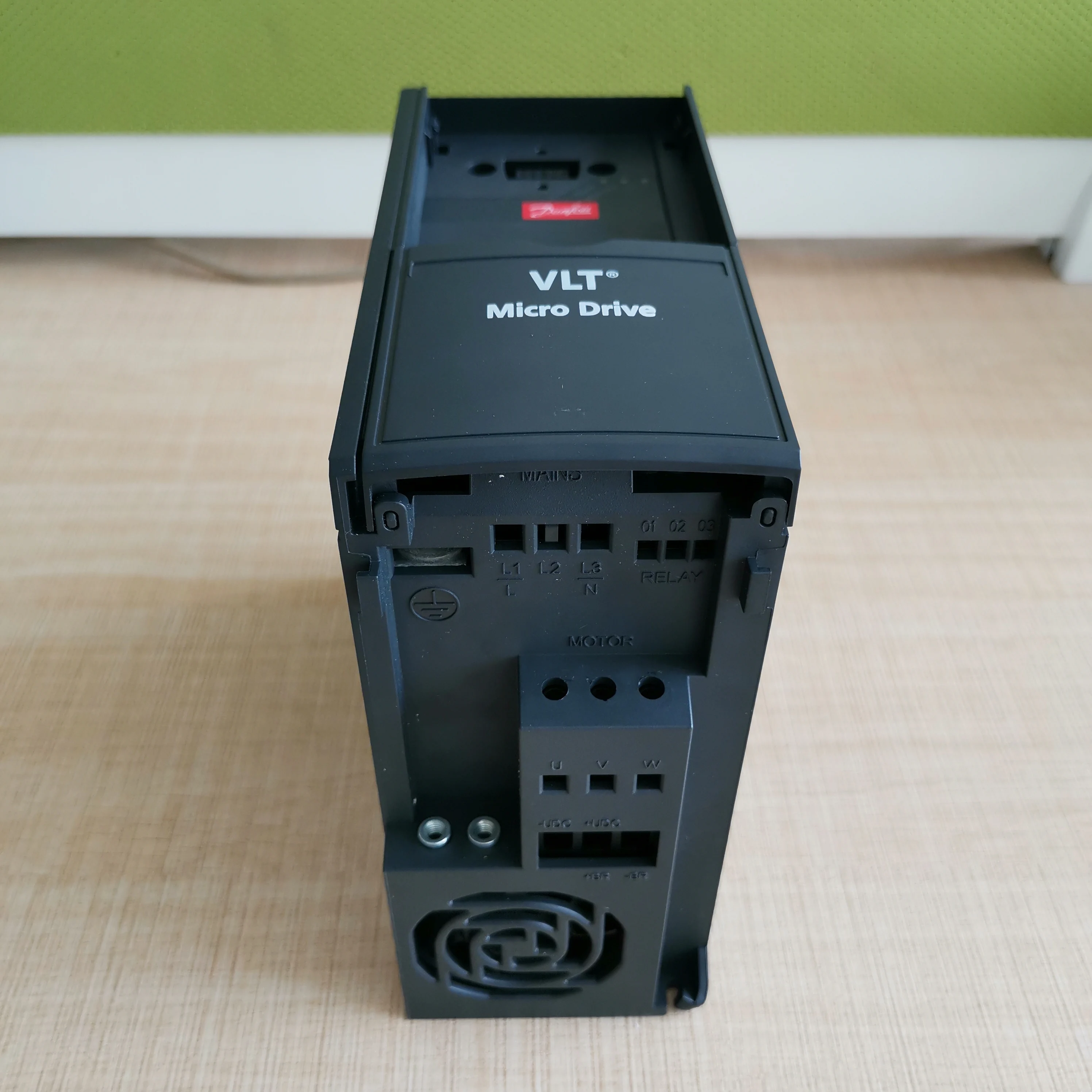 Микропривод Danfoss VLT 7 5 кВт 10 л.с. трехфазный AC380-480V инвертор 132F0030 VFD преобразователь частоты в