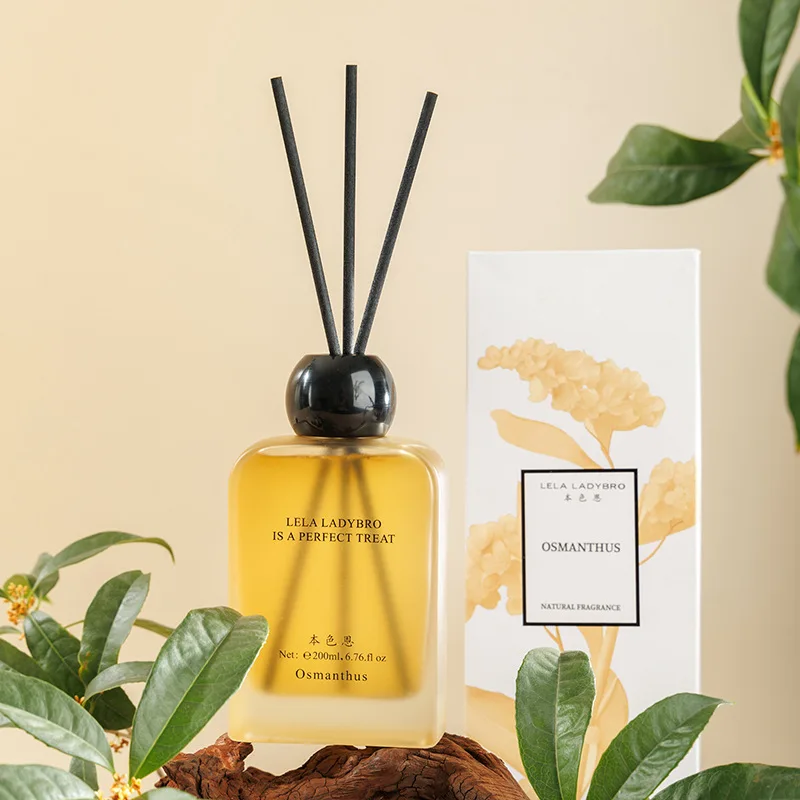Luxury Hotel Custom Home Fragrance Reed Diffuser Organic Oil Fragrance Fiber Rattan Stick Glass Bottle Resin Lid Reed Diffuser