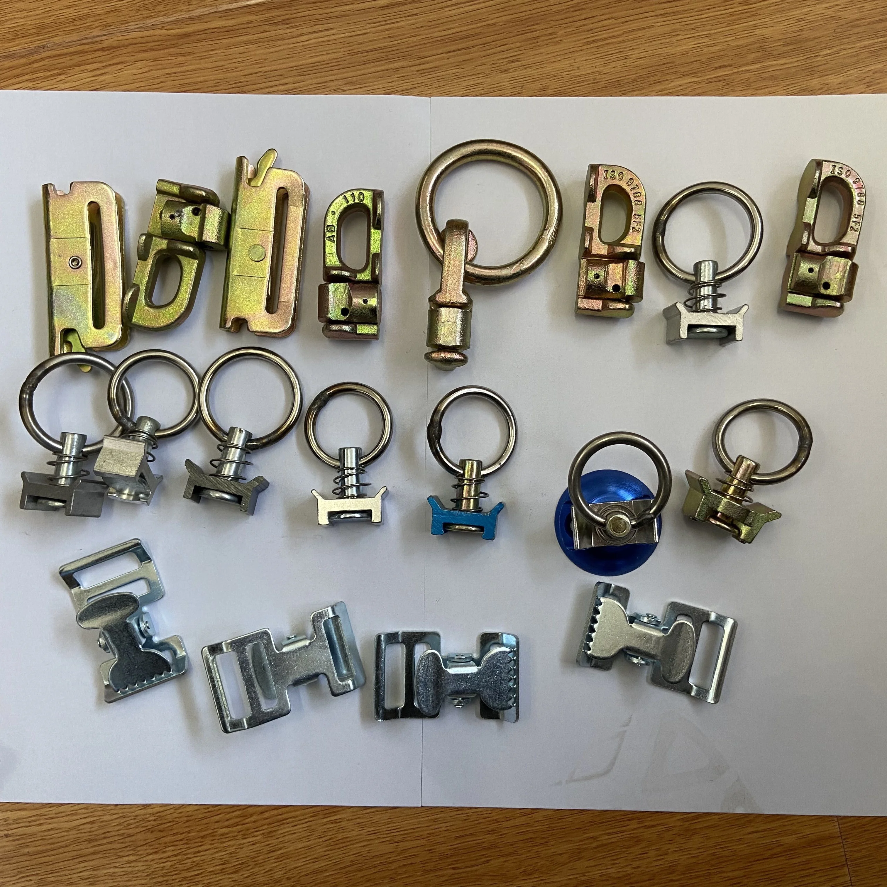 Steel Horizontal 8 FT E Track with Hole Cargo Control Rail Trailer Truck parts