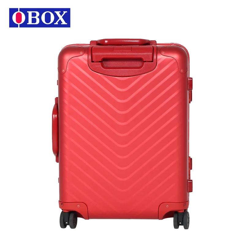 Customizable Eye-catching Large capacity Fashion trolley suitcase with Secure pull rod