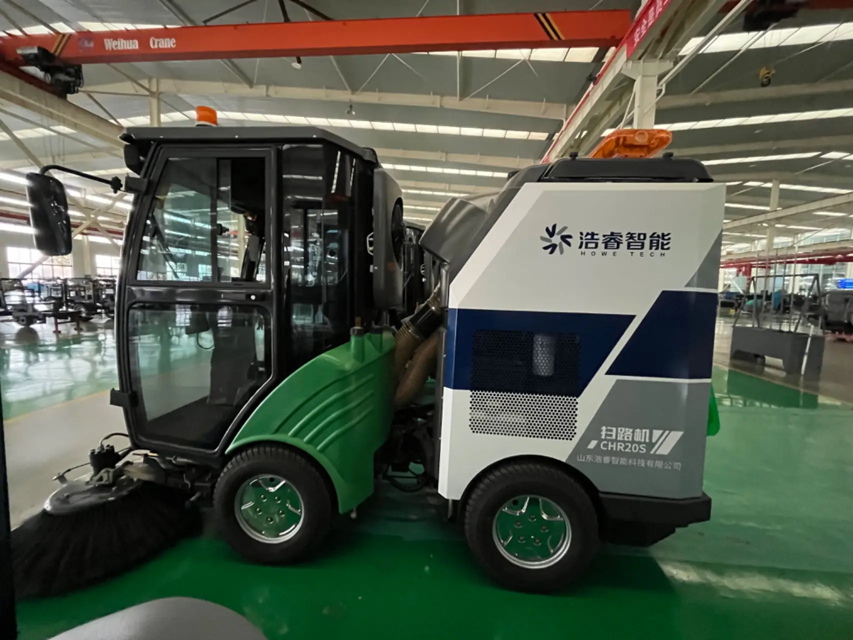 Professional Electric Street Sweeper Cleaning Vehicle Used in Construction Farm Industries New Core Components Motor Engine Pump