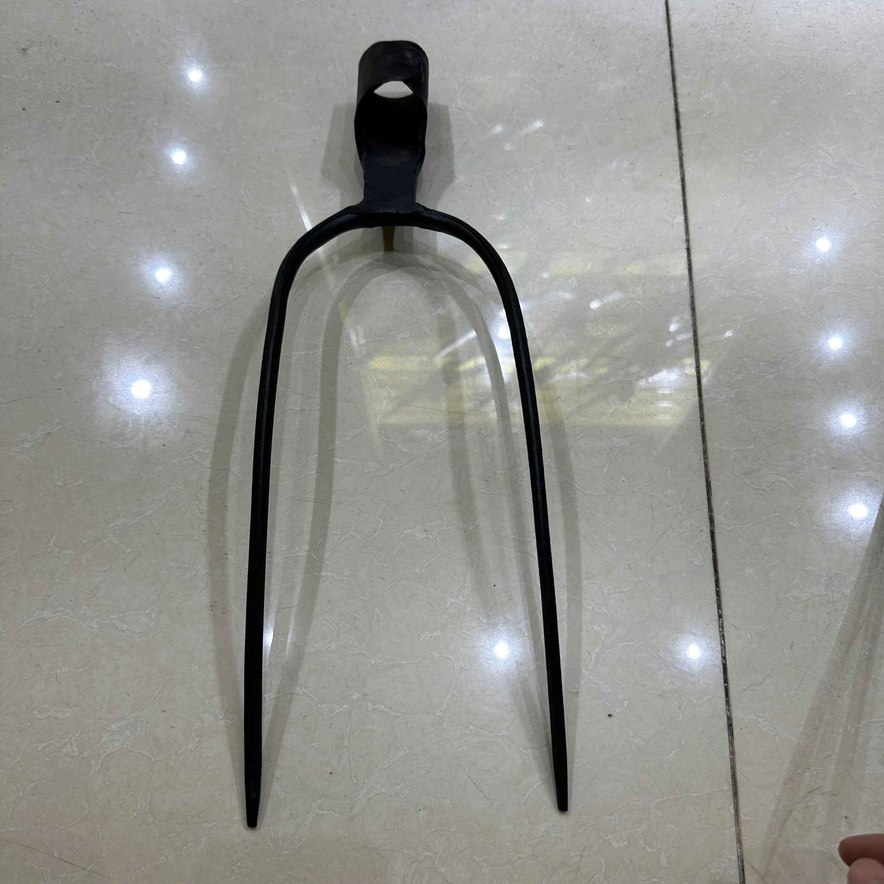 Wholesale Chinese Manufacturer Of Popular Quality 4 Fork Steel Garden Fork