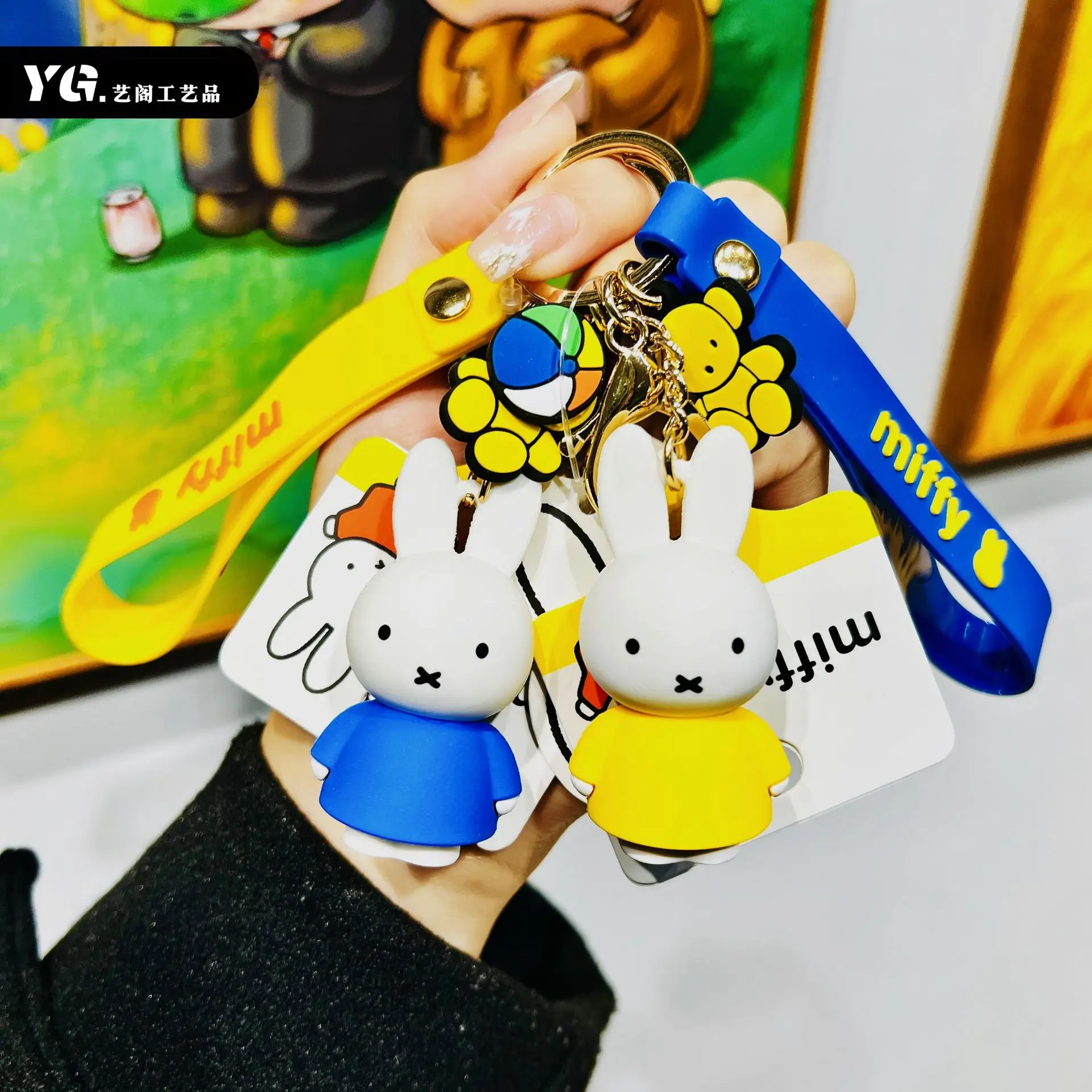 cartoon cute mi ffy rabbit doll pendant key chain 2023 New style fashion key ring Car bag pendant PVC Keychain