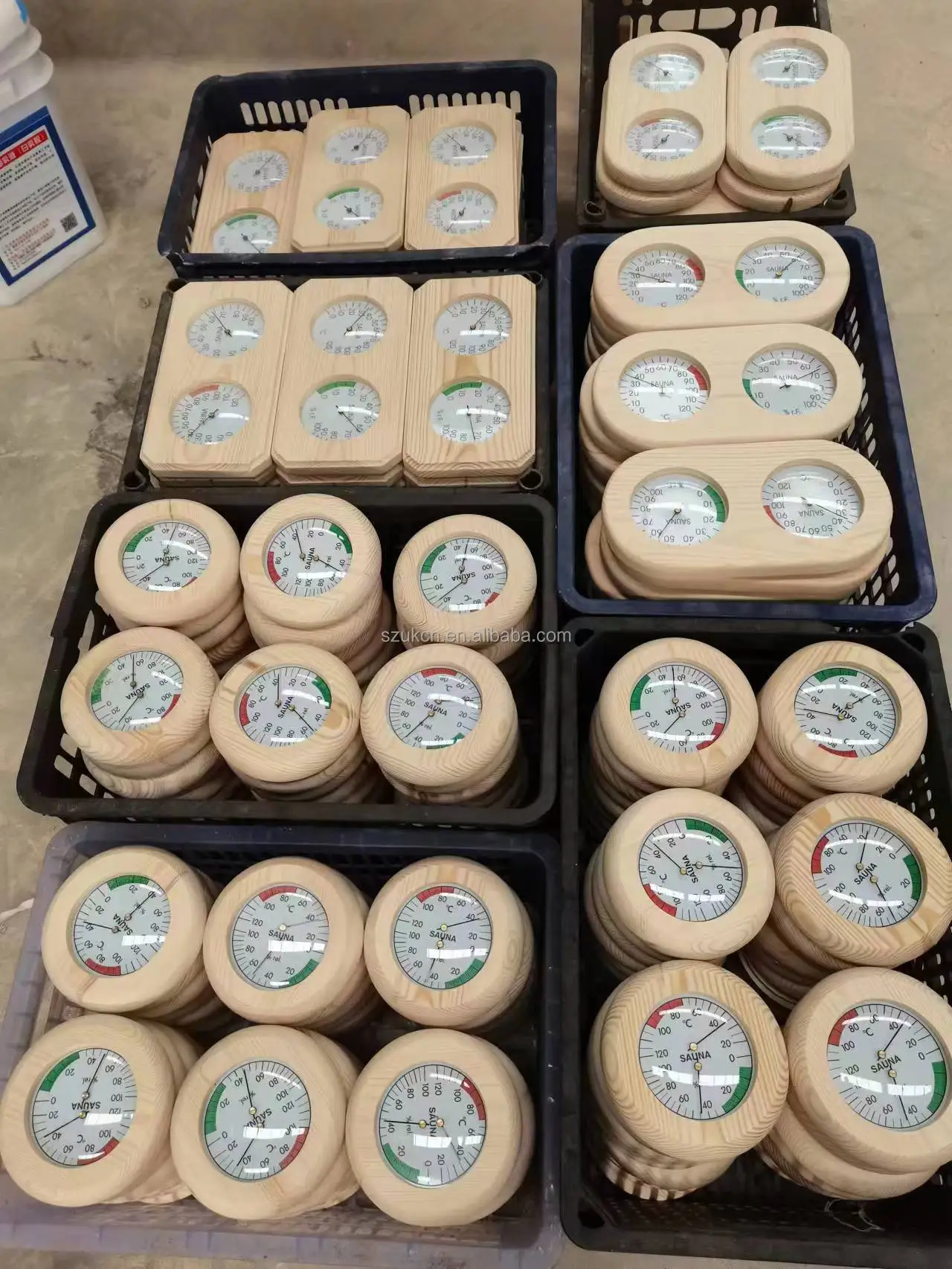 sauna hygrothermograph 3.jpg