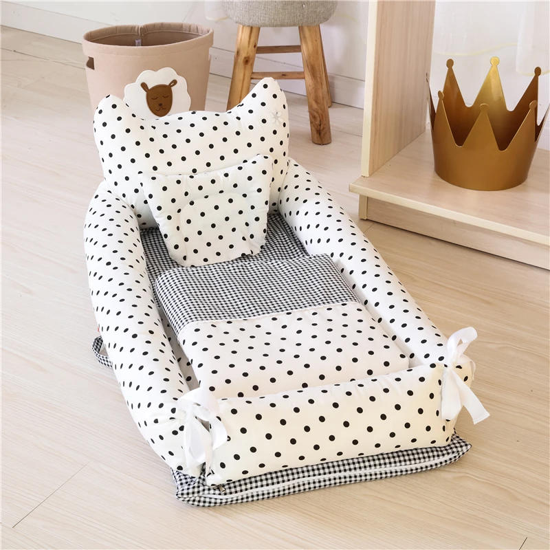 
Breathable Co Sleeper Bassinet Portable Newborn Baby Carry Nest 