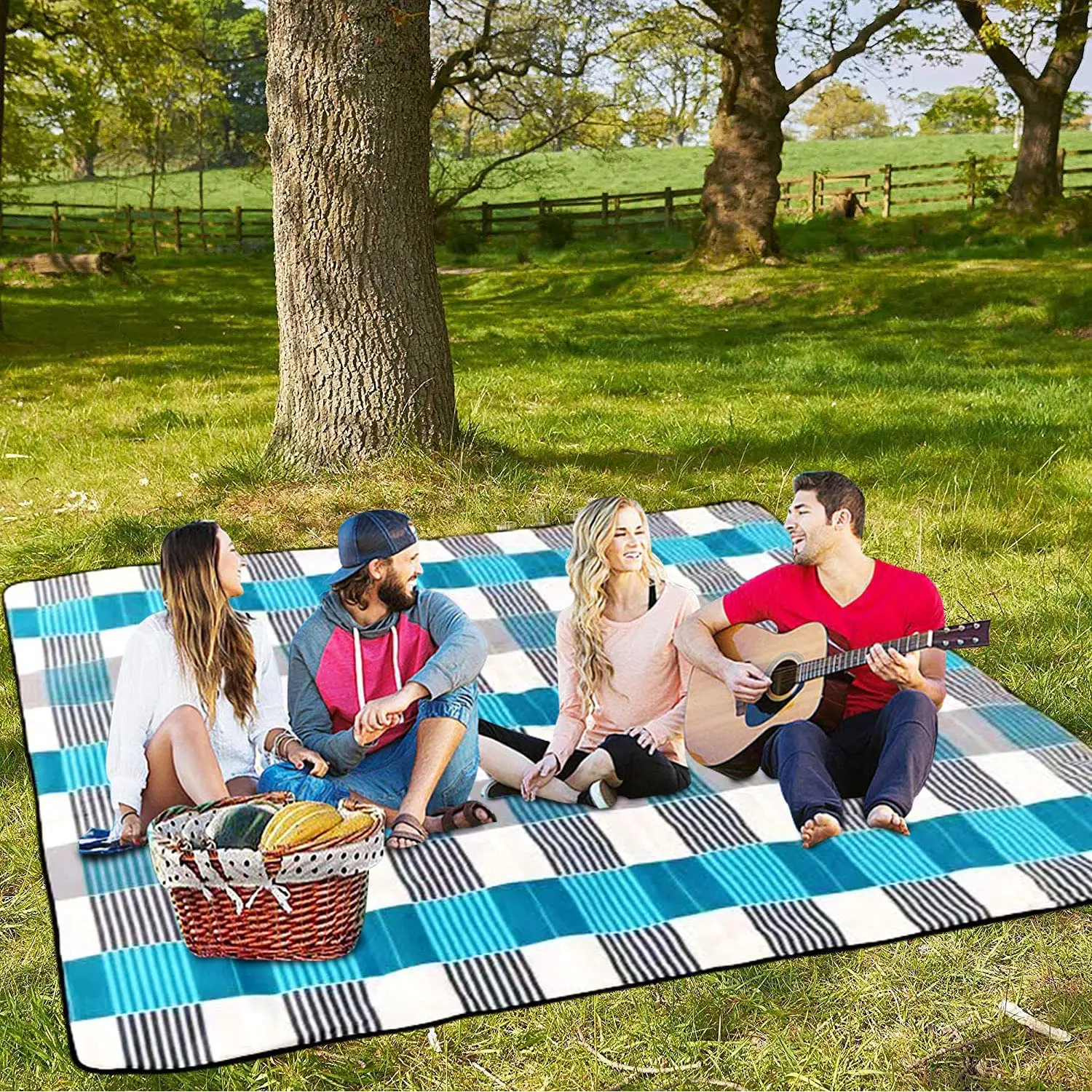 Extra Large Portable 3 Layers Material Outdoor Picnic Blanket Playing Mat with Waterproof Backing for Camping Beach Park Family