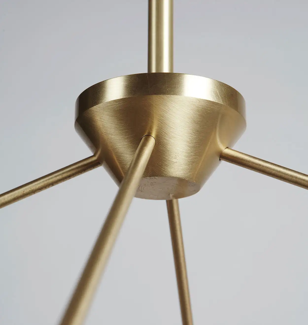 Low Price Wholesale Interior living room and bedroom solid brass Blackened Oil rubbed bronze  Brushed brass luxury chandelier
