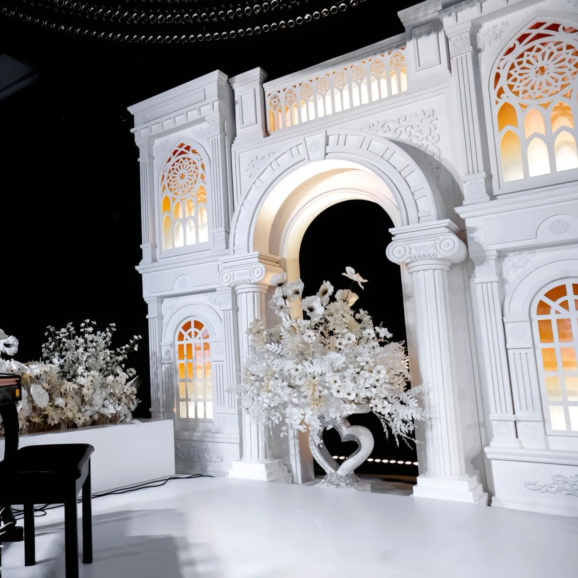 Wedding Props Castle with Light Custom Design Stage Backdrop Castle for Wedding Decoration