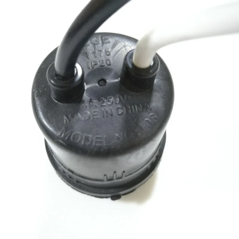 4A 250V Outdoor Waterproof Lampholder with Wire E27 Screw Lamp Holder