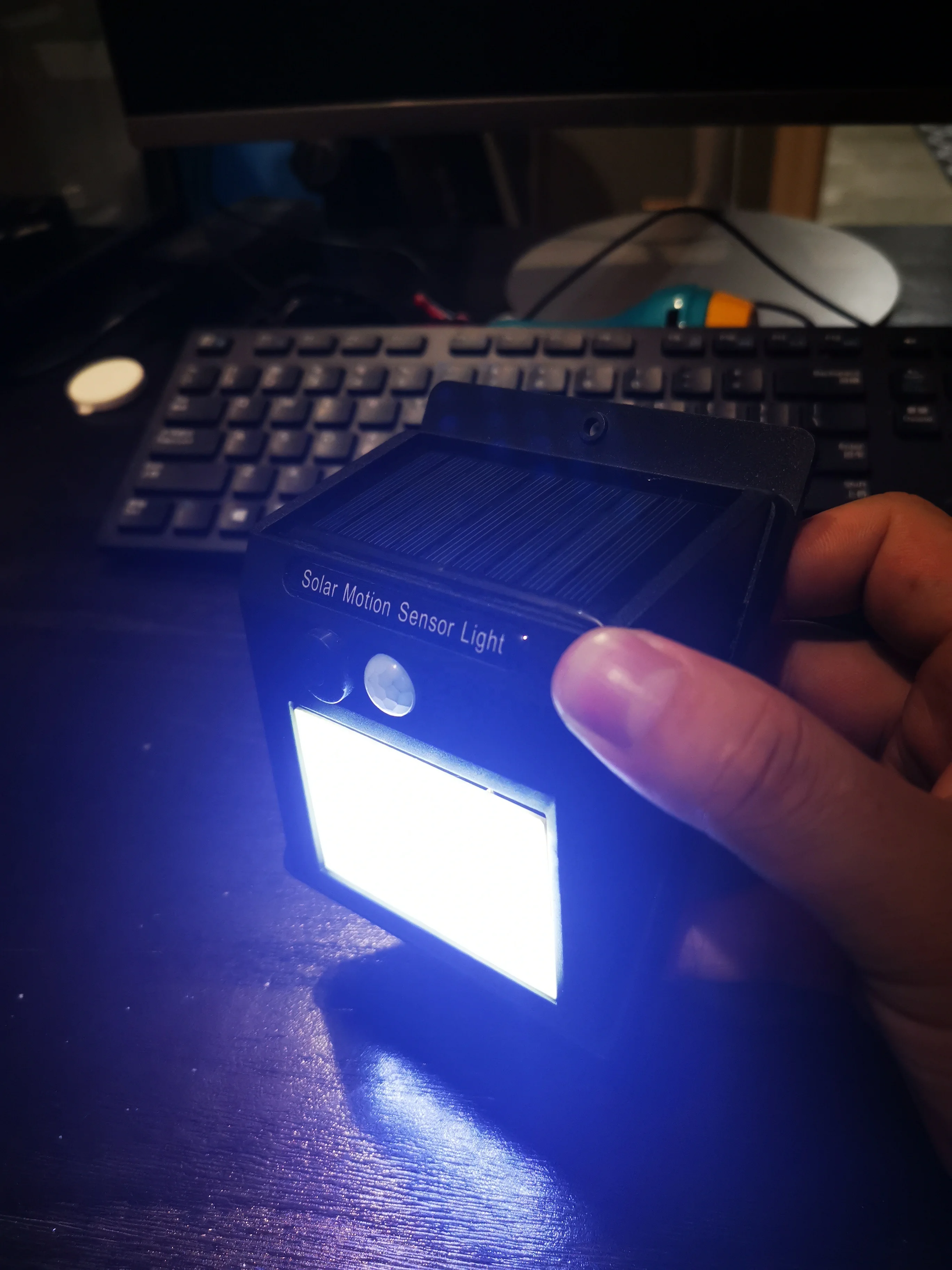 Водонепроницаемый уличный настенный садовый светильник на солнечной батарее с датчиком движения и 20/25/30 светодиодами