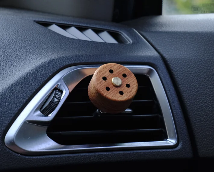 Xianfa Wholesale Customized Essential Oil Diffuser Wood Aroma Car Diffuser Wood Wooden Essential Oil Car Diffuser
