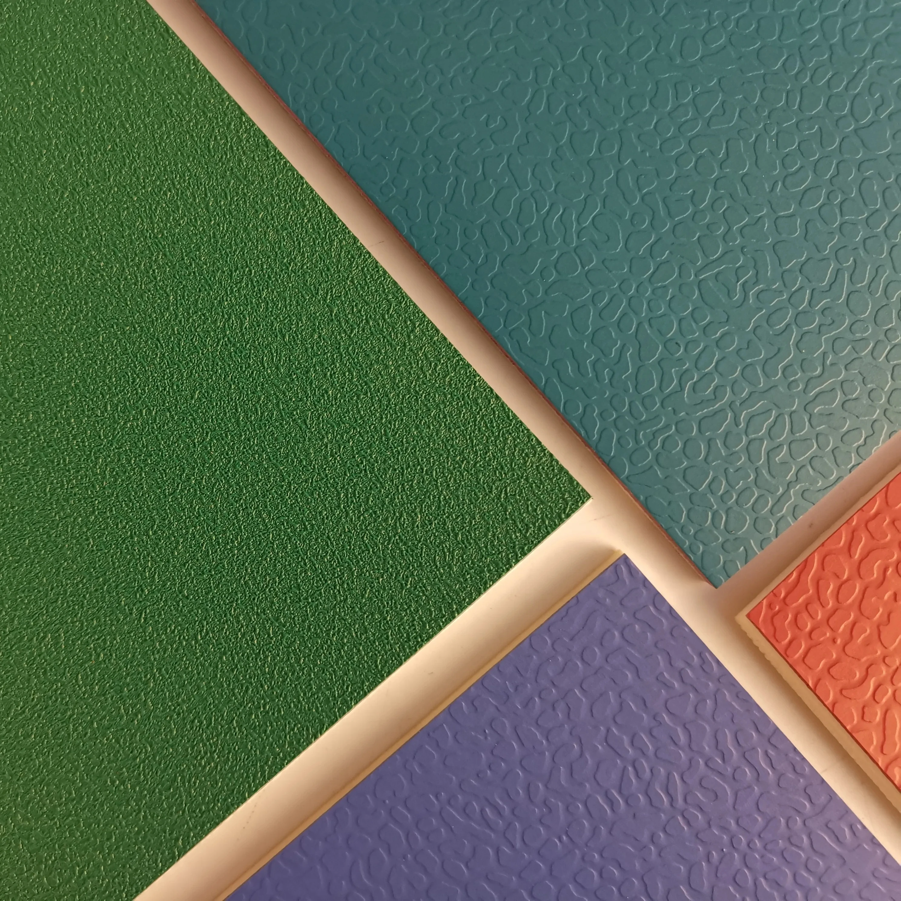 Sports Halls Waterproof Low Cheap Homogeneous Heterogeneous PVC Flooring Roll Plastic Vinyl PVC Leather Flooring In Rolls
