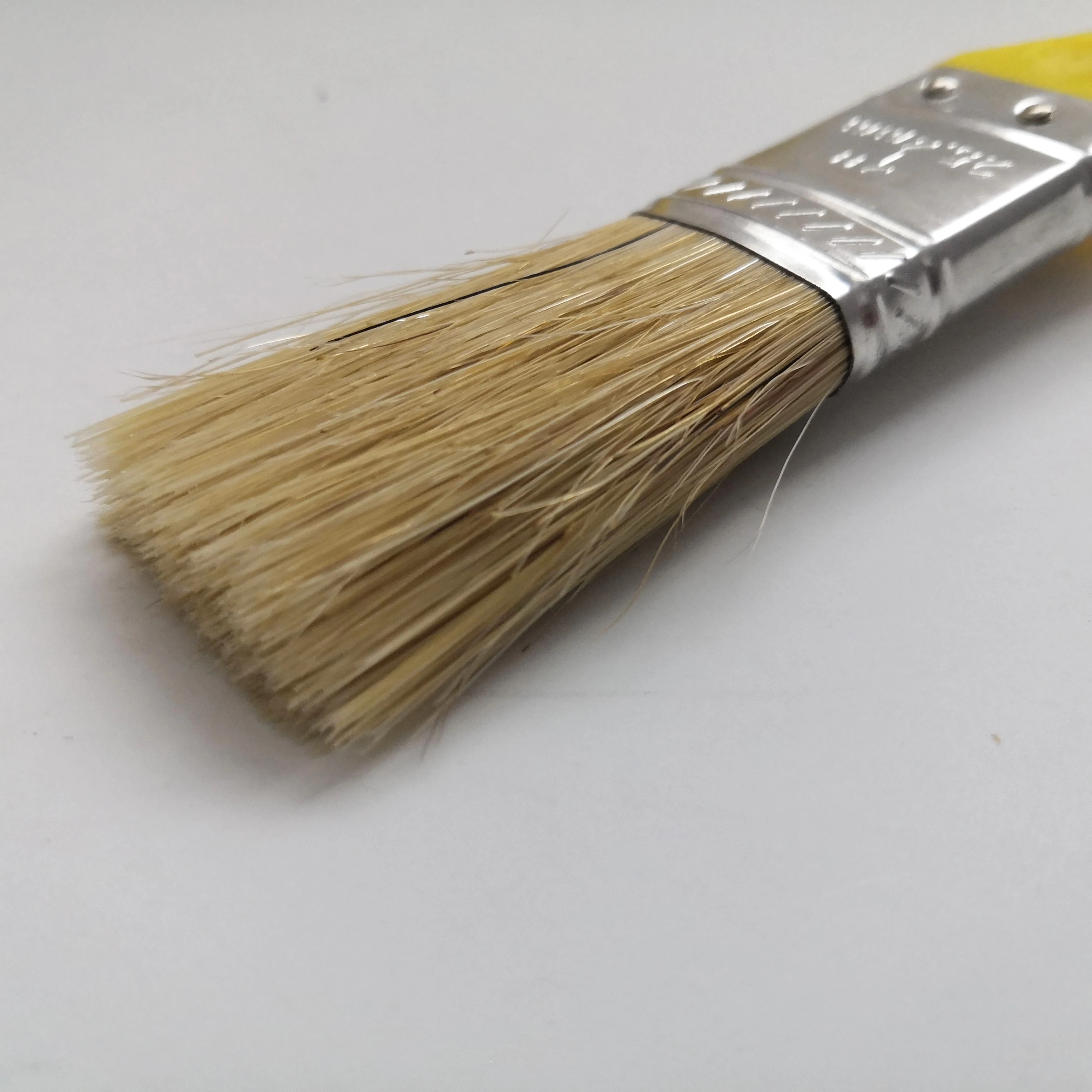 European style 50% polyester 50% pig hair bristle plastic Non-slip hollow handle 1inch flat yellow plastic painting brush