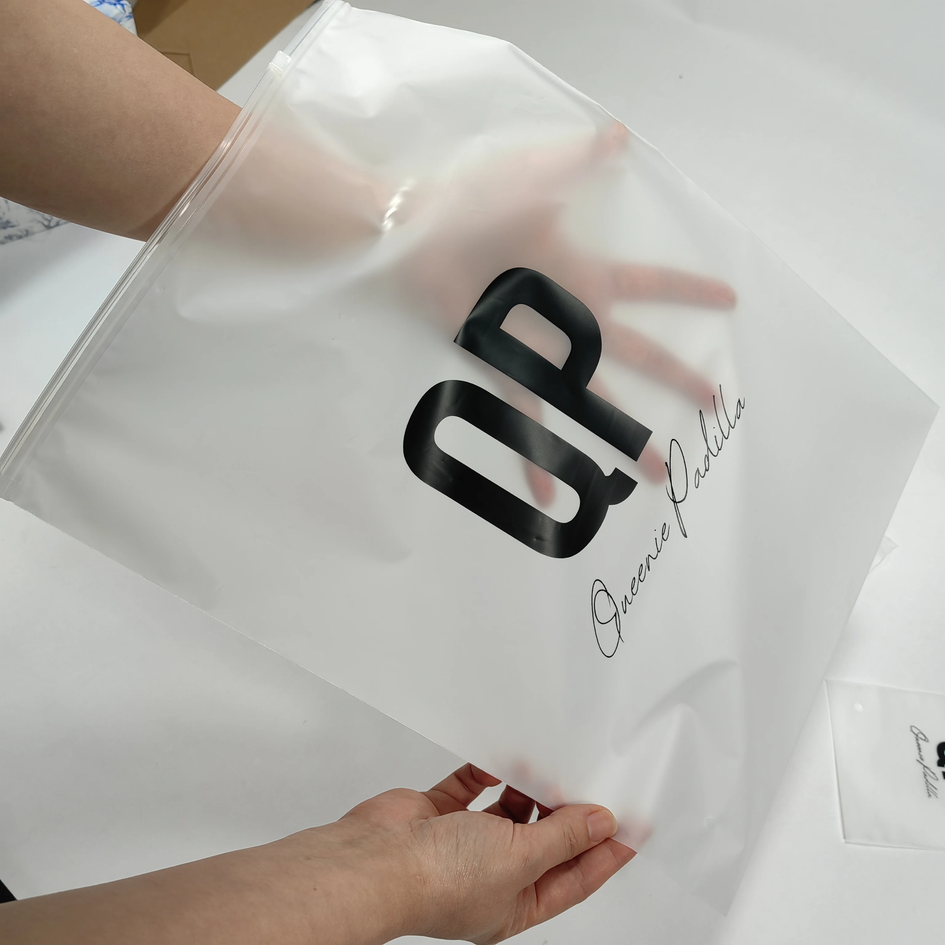 Small Order Custom Printed Logo Mini Zipper Plastic Clear Bag Frost Zip Lock Poly Bag For Clothes Packaging