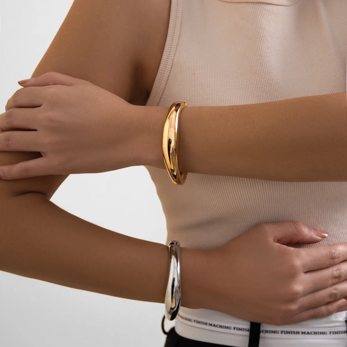 Punk exaggerated geometric arc wide face bracelet personalized simple set bracelet for women