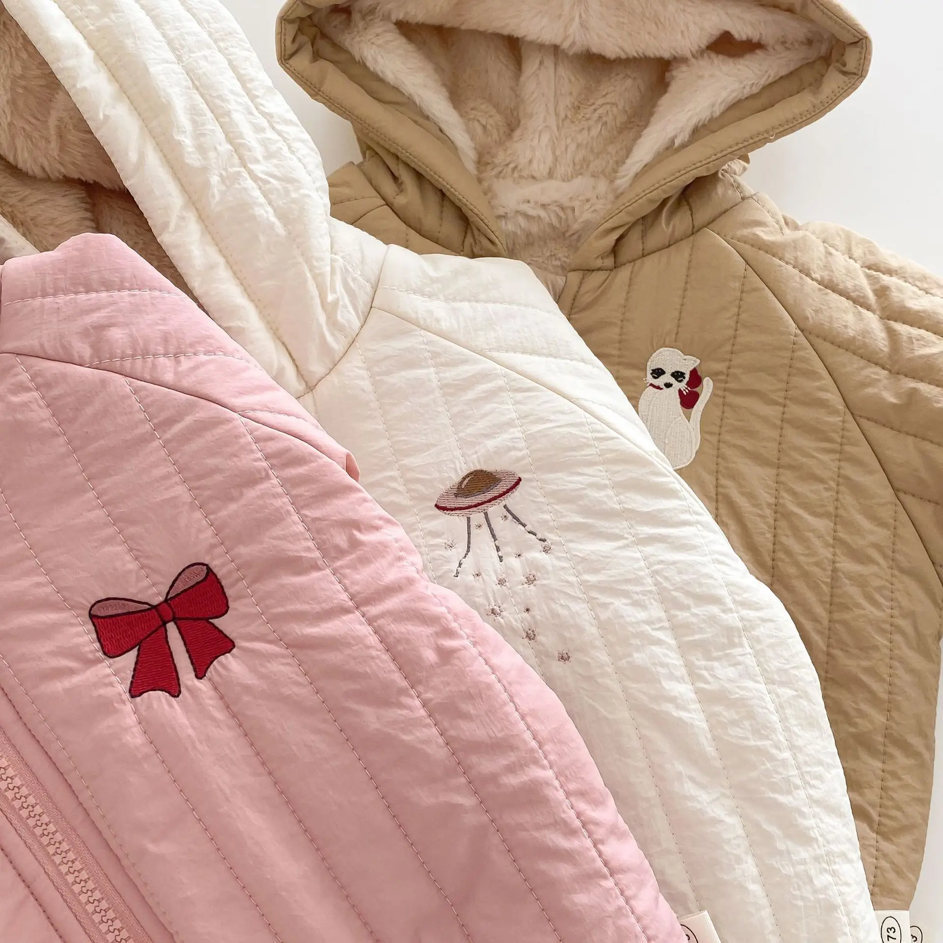 Factory Wholesale Solid Color Cute Cats Pattern Baby Girl Hooded Coat Down Jacket