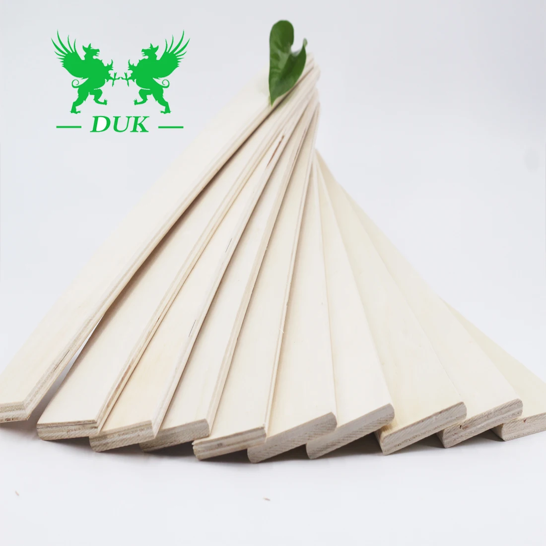 E0 Laminated Veneer Lumber LVL Plywood Board For Bed Slat Furniture Door Frame And Drawer / Poplar Pine Veneer LVL Timber