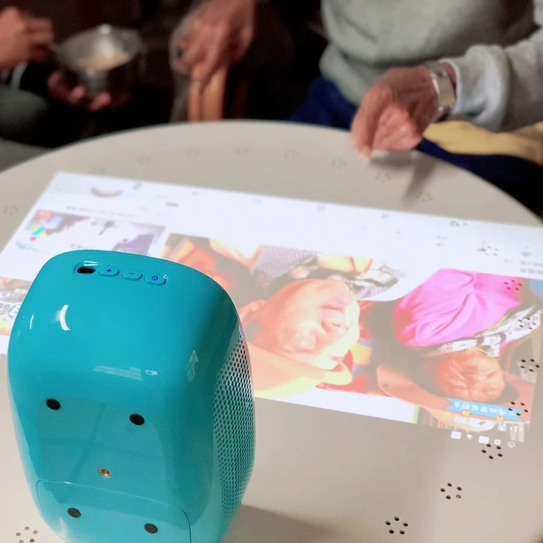 Finger pen touch pico projector interactive touchscreen