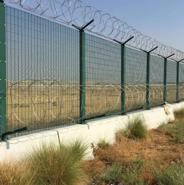 High Quality Decorative Garden PVC Coated 6 Gauge V Folds 3D Welded Curved Wire Mesh Fence Panels
